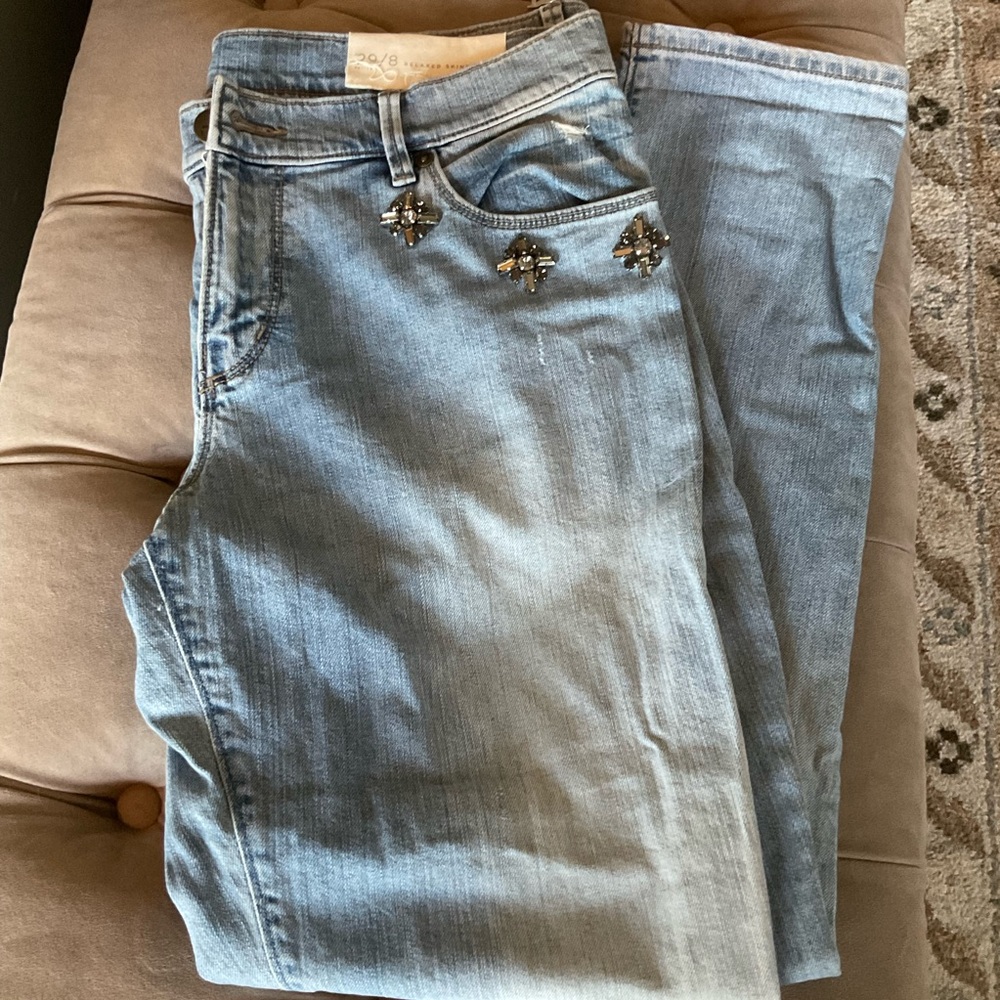 Loft Embellished Relaxed Skinny Straight Leg Jeans Classic Style 8 petite